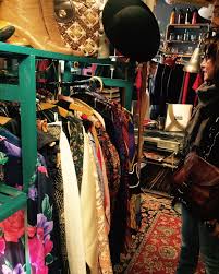 Lancement De La 1ere Edition Du Showroom Vintage Au Petit Cafe Brocante En Collaboration Avec Rebellevintage On Vous Attend Jusqu A 19h Videdressing F I 2020