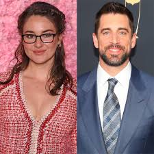 Shailene woodley and aaron rodgers really are getting married! Shailene Woodley Confirms Engagement To Aaron Rodgers E Online