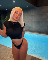 Juli Luxie: 21-year-old OnlyFans model also known as Julie Diablotine found  dead in apartment | PerthNow