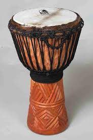 Berikut ini gambar alat musik tifa dari papua. Alat Musik Tradisional Ambon East Indonesia