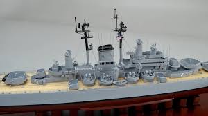 USS Des Moines. CA-134. Model airplanes ships aircraft aviation. Die cast  aircraft models.