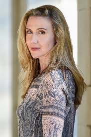 Carrie Mccambridge's Instagram, Twitter & Facebook