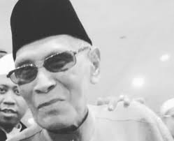 For your search query kalam qadim oleh tan sri hasan azhari mp3 we have found 1000000 songs matching your query but showing only top 20 results. Mengajar Al Quran Di Radio Tv Suatu Ketika Dahulu Ini Kisah Allahyarham Hassan Azhari