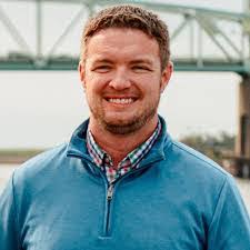 Lawrence Pulliam's Instagram, Twitter & Facebook