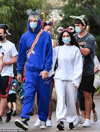 Their instant connection, which fox admitted shattered her heart. Megan Fox And Machine Gun Kelly Look Like The Happiest Couple On Earth In Sweatsuits At Disneyland California News Times