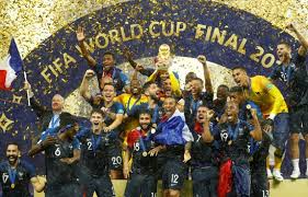 تبدو زوجات وصديقات لاعبي كرة القدم براقة بشكل مذهل في مونديال روسيا 2018، حيث حضروا كأس العالم ليشجعوا شركائهن على الفوز. Ø£Ø®Ø¨Ø§Ø± Ø³ÙˆØ±ÙŠØ§ Ø¬Ù‡ÙŠÙ†Ø© Ù†ÙŠÙˆØ² Ø³ÙˆØ±ÙŠØ© ØªØ¹Ø±Ù Ø¹Ù„Ù‰ Ø£ØµÙˆÙ„ Ù„Ø§Ø¹Ø¨ÙŠ Ù…Ù†ØªØ®Ø¨ ÙØ±Ù†Ø³Ø§ Ø¨Ø·Ù„ Ù…ÙˆÙ†Ø¯ÙŠØ§Ù„ 2018