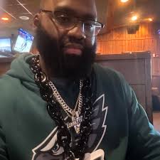 Happy birthday to Chairman and CEO Jeffrey Lurie 🥳