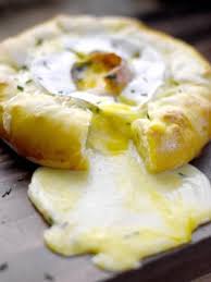 Camembert Cocotte En Nid De Pizza Recette Recettes De Cuisine Recette Recette Camembert