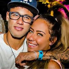 Rafaella santos is neymar's younger sister and even has a tattoo of her brother's eyes on her neymar's sister had previously been in a relationship with inter milan forward gabriel barbosa but. Neymar And His Sister Neymar Neymar Jr Rafaella
