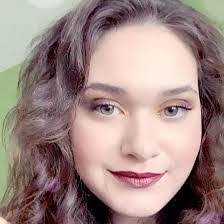 Jenny Bragg's Instagram, Twitter & Facebook