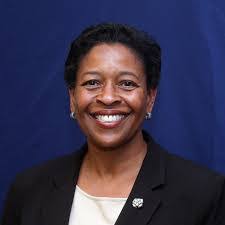 Valerie Henning's Instagram, Twitter & Facebook