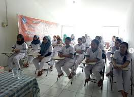 Nyari maklunan yg bisa di bwa kerumah. Yayasan Baby Sitter Terbaik Di Sukoharjo Pekerja Terlatih Berkualitas