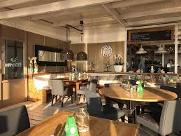… aber der beliebteste spot ist die strandbar von 'tim klijns watersportcentrum' am nördlichen ende der … Beach Club Tien Zandvoort Menu Preise Restaurant Bewertungen Tripadvisor