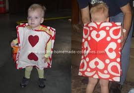 The queen of hearts is the classic villain from alice in wonderland. Cool Homemade Alice In Wonderland Group Costume