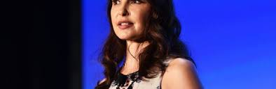 Ashley judd é uma atriz, diretora americana. Ashley Judd Confronted At Women S Event For Anti Prostitution Beliefs Hot Lifestyle News