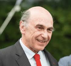 Bernard Manuel opte pour Ice Dubai : Une approche unique pour un  bilinguisme renforcé