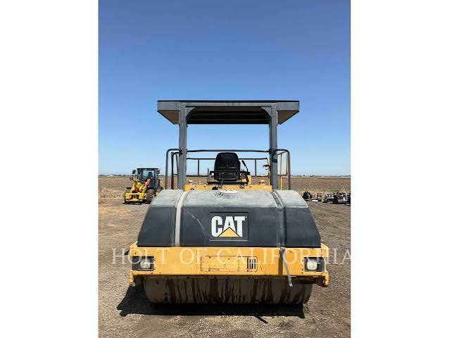 Caterpillar CB634 Smooth Drum Roller