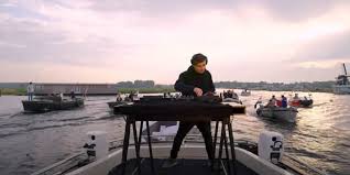 Stream martin garrix live @ ultra music festival miami 2017 by ultra 2017 live sets from desktop or your mobile device. Watch Martin Garrix Livestream From Speedboat D Star News