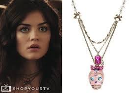 Amparo Cherry's Instagram, Twitter & Facebook