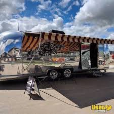 27 Vintage 1977 Airstream Mobile Barbershop For Sale In Alberta Gorgeous In 2020 Barber Shop Barbershop Design Interior Airstream