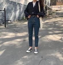 Pin By Riley Kennedy On French Girl Looks In 2021 Korean Outfits Fashion Outfit Korean Style