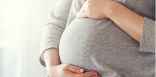 Jika ya, segera lakukan tes darah atau tes kehamilan di dokter kandungan, minimal seminggu atau dua minggu setelah waktu menstruasi terlewat. Tanda Hamil 1 Minggu Yang Perlu Anda Tahu Tak Sabar Menanti