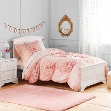 Use this beautiful bedding set to completely sissify your bedroom. Pink Ruffle Sheets Fashion Dresses