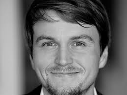 Manuel Kallen steigt bei Cellular auf