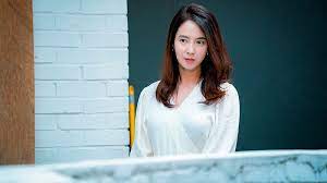 This is the one song ji hyo wore in episode 142 of running man: Was It Love Episodes 9 16 Fashion Song Ji Hyo As Noh Ae Jung Inkistyle