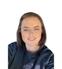 Heather Jackson's Instagram, Twitter & Facebook