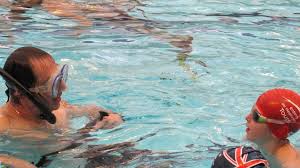 Tir En Apnee A La Piscine Gilbert Bozon