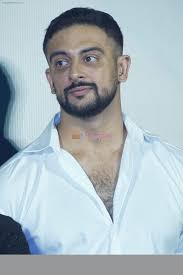 If the REACHER🎖️series were to be made for India 🇮🇳 would JOHN  ABRAHAM🧔🏻‍♂️currently be the best choice to play 🎭 JACK REACHER❓🤔 :  r/bollywood