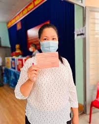 Hiện nay hoài linh đã liên lạc với các địa phương để tiếp tục công việc, cho đến khi chuyển hết số tiền mà khán giả đã gửi đến cho mình. Wypf74pnhnkjcm