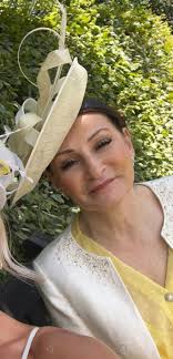 Leslie Buckley (MrsB) (@ridinghat1)