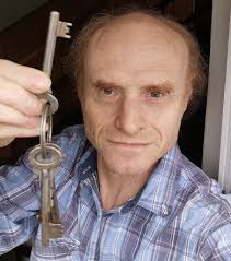 Jaroslav flegr is a czech parasitologist, evolutionary biologist, and author of the book frozen evolution. Jaroslav Flegr Pradzia Facebook