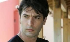 Βασίλη μπισμπίκη, γιατί όλοι θέλουν να δουν το «άνθρωποι και ποντίκια»; Basilhs Mpismpikhs H Gynaika Moy Einai Pio E3ypnh Apo Mena Gossip Tv Gr