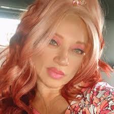 Jodi Derosa's Instagram, Twitter & Facebook