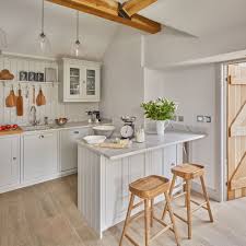 See more ideas about grey painted cabinets, grey cabinets, kitchen. Classic Kitchen Makeover With Pale Grey Shaker Cabinets And Carrara Marble Worktops