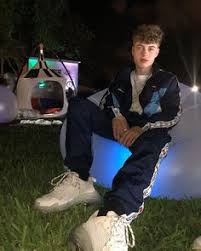 Royce david (born february 10, 1999) is famous for being music producer. Royce David