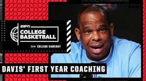 Breaking down Hubert Davis' first year as the UNC head coach