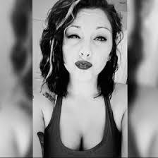 Denise Pitt's Instagram, Twitter & Facebook