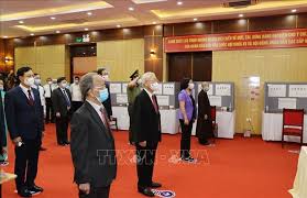 Sáng 23.5, cùng với cử tri trên cả nước, tổng bí thư nguyễn phú trọng đã đến điểm bỏ phiếu ở phường nguyễn du (quận hai bà trưng, hà nội) để thực hiện quyền bầu cử. Tá»•ng Bi ThÆ° Nguyá»…n Phu Trá»ng Bá» Phiáº¿u Báº§u Ä'bqh Va HÄ'nd Cac Cáº¥p Táº¡i PhÆ°á»ng Nguyá»…n Du Quáº­n Hai Ba TrÆ°ng Ha Ná»™i áº£nh Thá»i Sá»± Trong NÆ°á»›c Ná»™i