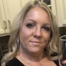 Denise Charette's Instagram, Twitter & Facebook