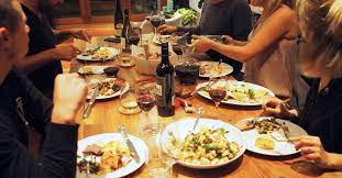 Centerpiece keep the centerpiece short so that you can see your pals across the table. How To Host An Epic All Aussie Wine Dinner Party Eatdrinkplay