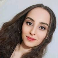 Nikki Mast's Instagram, Twitter & Facebook