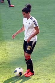 Beides konnte nicht erreicht werden, da die deutsche mannschaft bereits im viertelfinale gegen den späteren weltmeister japan ausschied. Image From Https Btfotbollsvm Files Wordpress Com 2013 07 Img 5368 Dzsenifer Marozsan Jpg Deutsche Frauen Nationalmannschaft Frauenfussball Nationalmannschaft