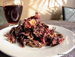 La Preparation Du Bissap Boisson Fraiche De Fleur D Hibiscus Bissap Recette Alimentation Recette