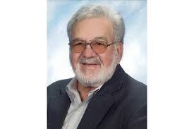 Lauren Uribe's Instagram, Twitter & Facebook