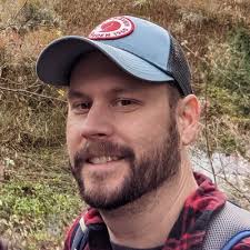 Low Quality Facts: "That explains a lot. https://p…"