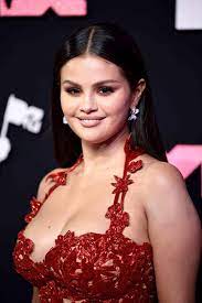 Selena Gomez Wore a Red-Hot Naked Dress to the 2023 MTV VMAs